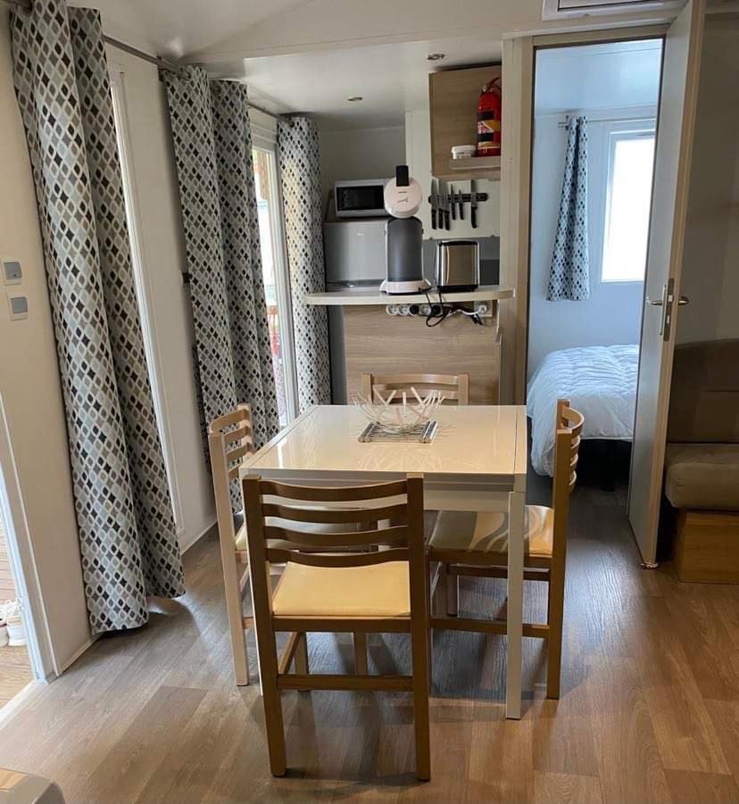 Mobilhome Dans *