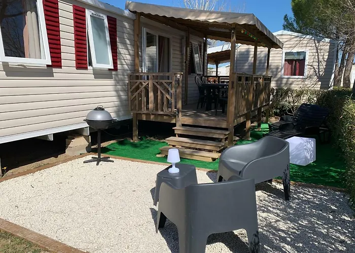 Mobilhome Vias Plage Dans Camping
